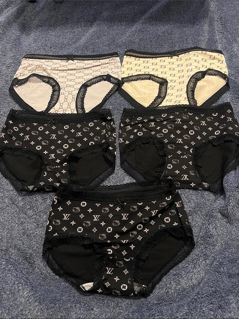 Girls' Designer-Inspired Briefs 5 Packs - Black & Cream